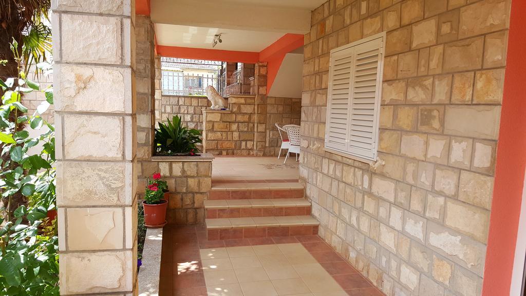 Apartment Andric 2 Требинье Экстерьер фото