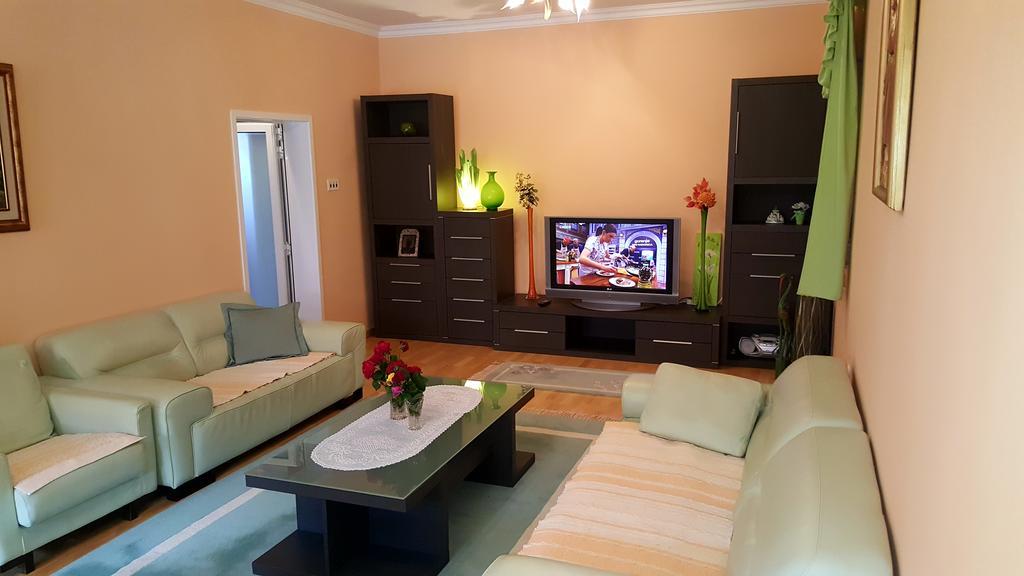 Apartment Andric 2 Требинье Экстерьер фото
