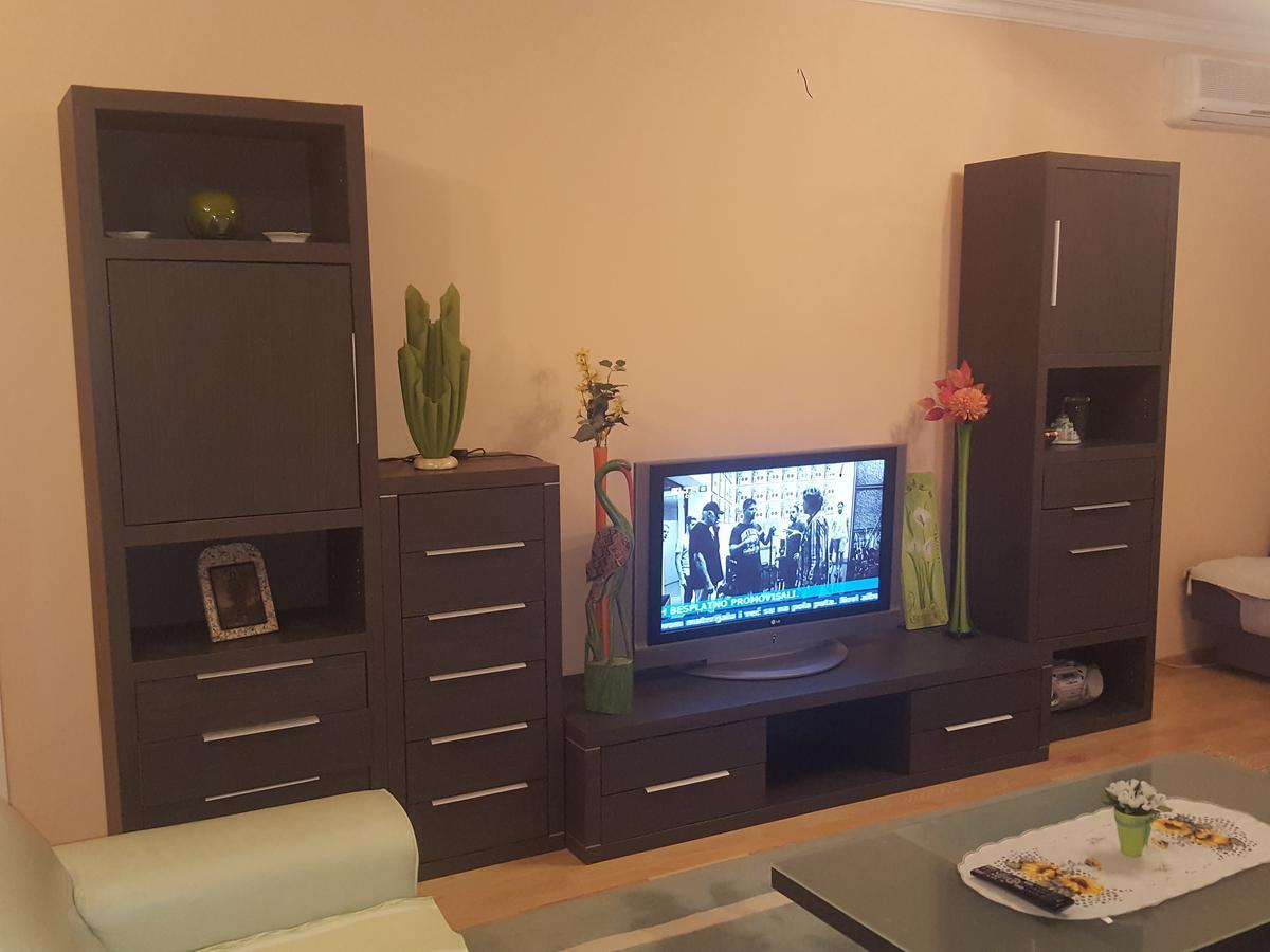 Apartment Andric 2 Требинье Экстерьер фото