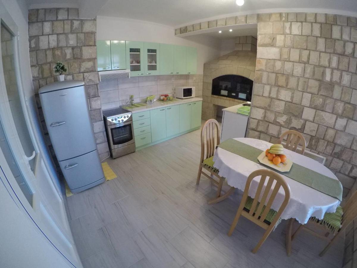 Apartment Andric 2 Требинье Экстерьер фото